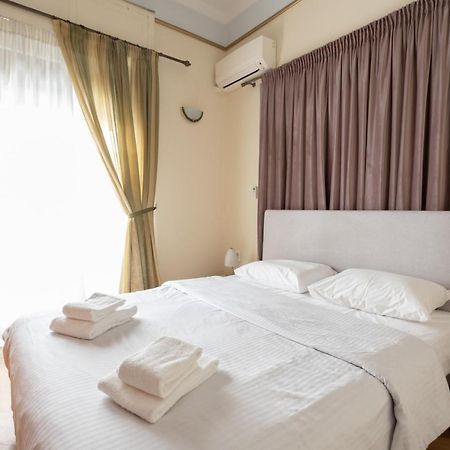 Ideal 4 Bdr Apartment In Plaka For 10! Афины Экстерьер фото