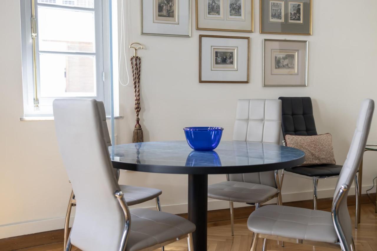 Ideal 4 Bdr Apartment In Plaka For 10! Афины Экстерьер фото